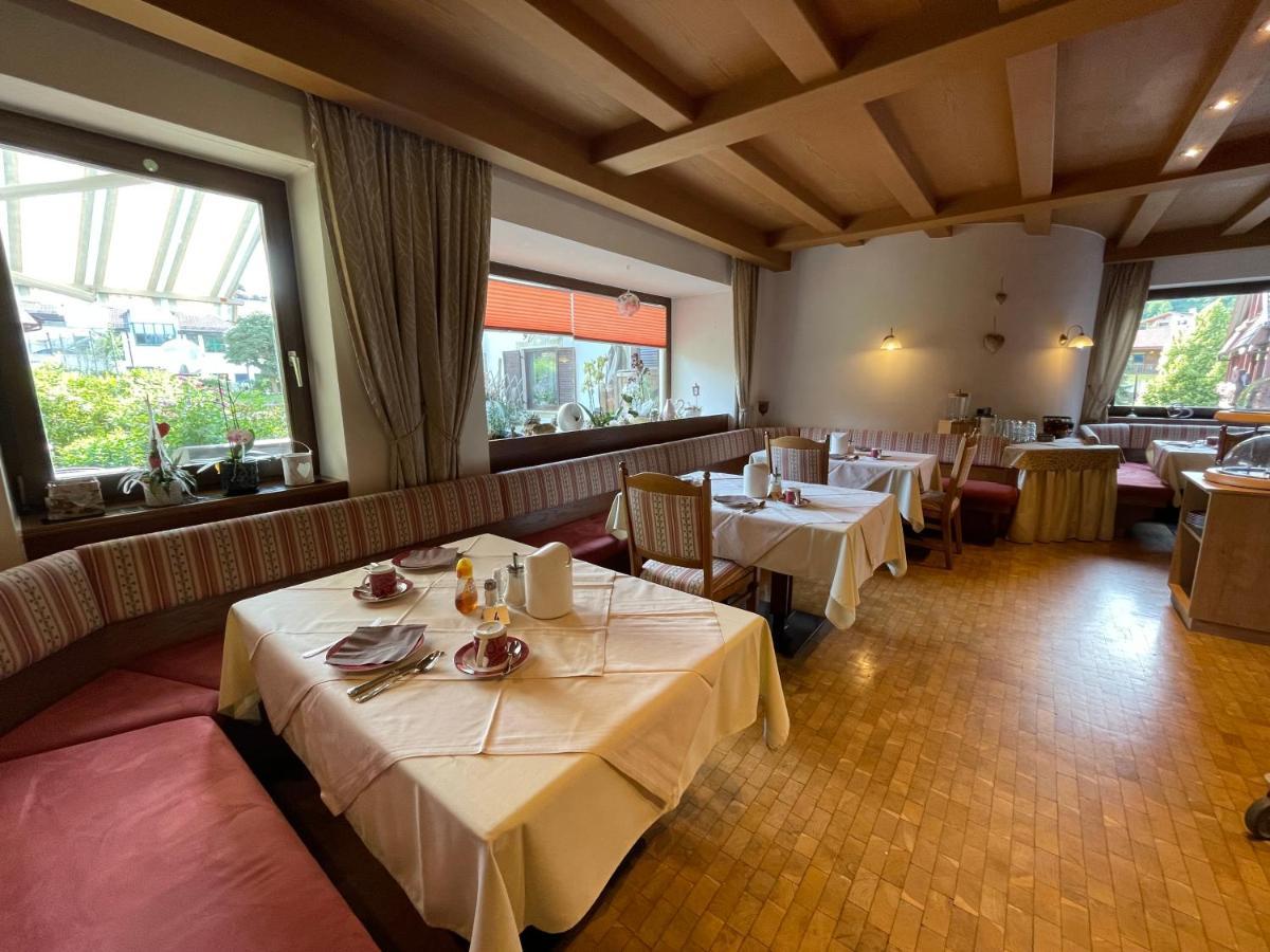 Hotel Garni Savoy Castelrotto Luaran gambar