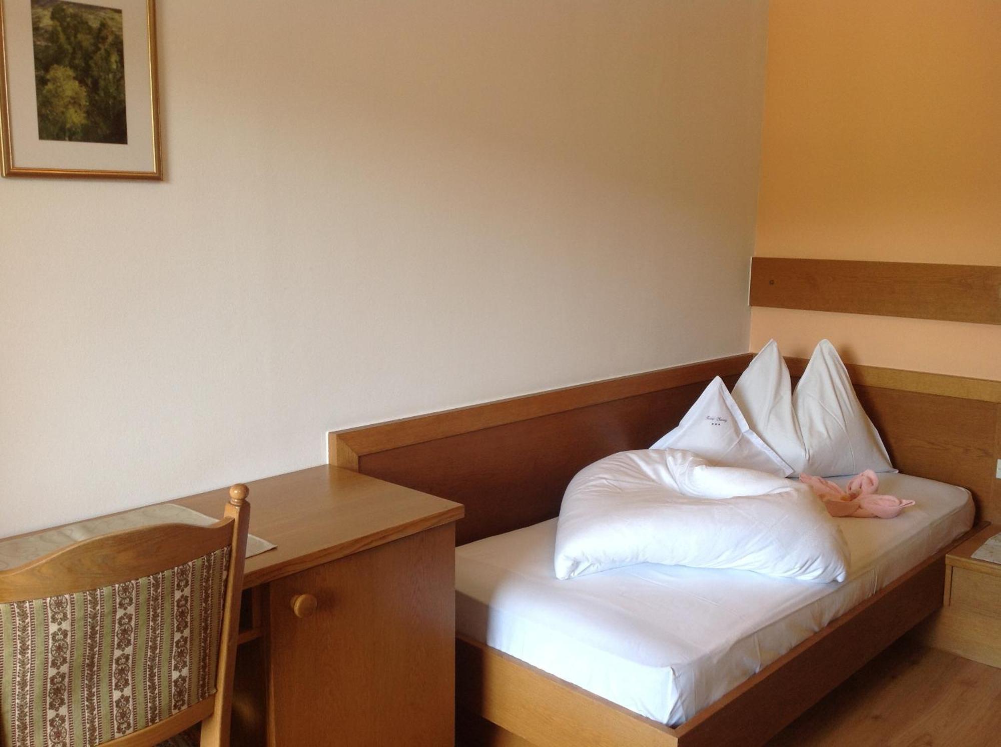 Hotel Garni Savoy Castelrotto Bilik gambar