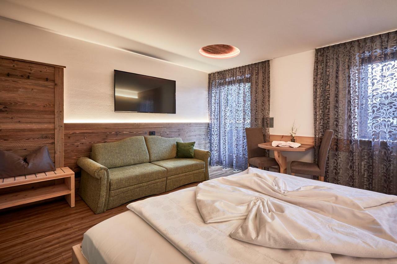 Hotel Garni Savoy Castelrotto Luaran gambar